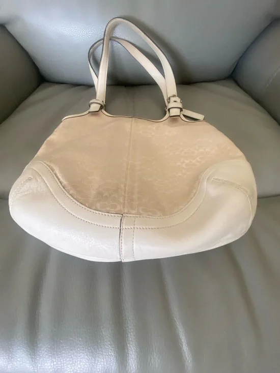 Coach Cream Signature Canvas Shoulder Bag with Leather Trim - Picture 3 of 9